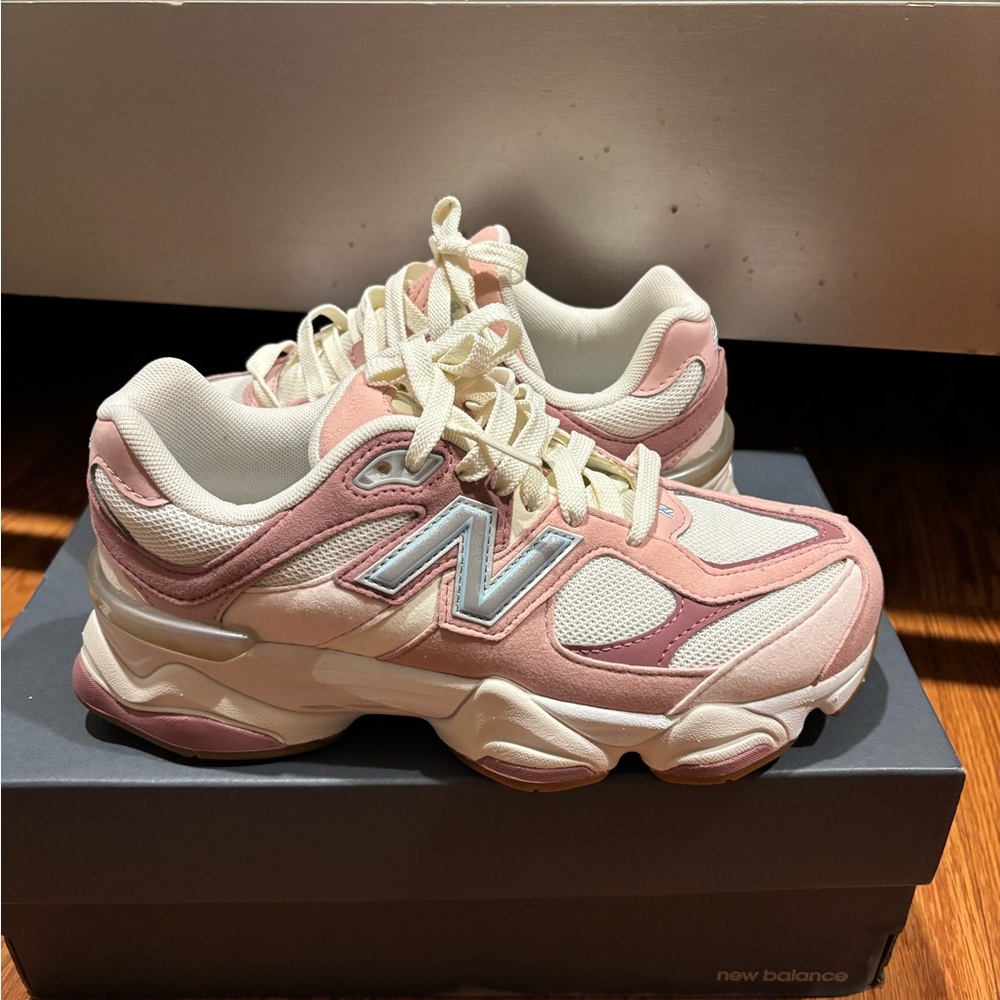 New Balance Women's Pink and Cream Chunky Sneakers
